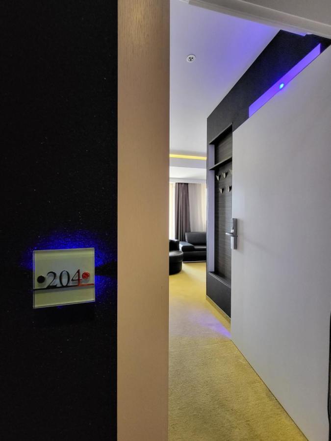 Apartments M Palace Budva Ngoại thất bức ảnh