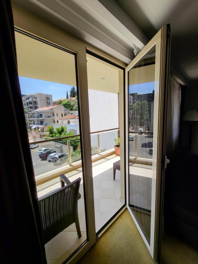 Apartments M Palace Budva Ngoại thất bức ảnh