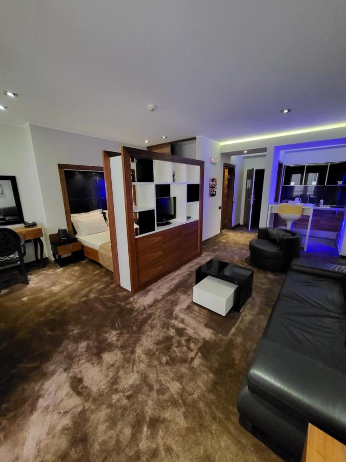 Apartments M Palace Budva Ngoại thất bức ảnh